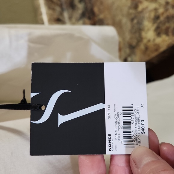 White Blouse - Picture 3 of 4